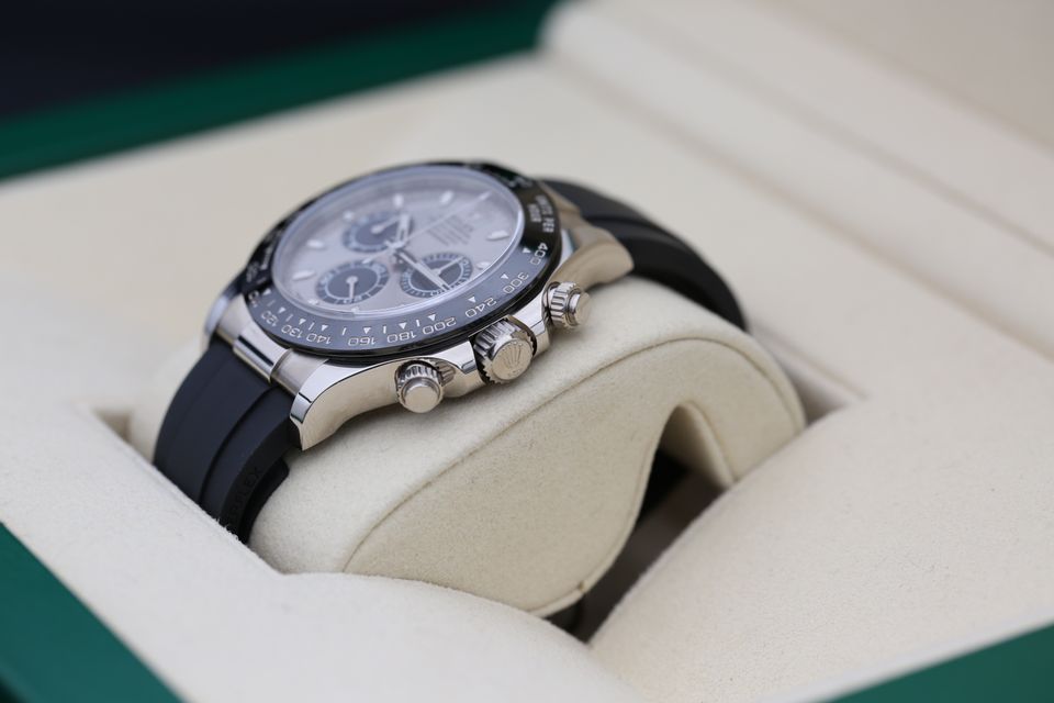 Rolex Daytona 116519 LN Image 6